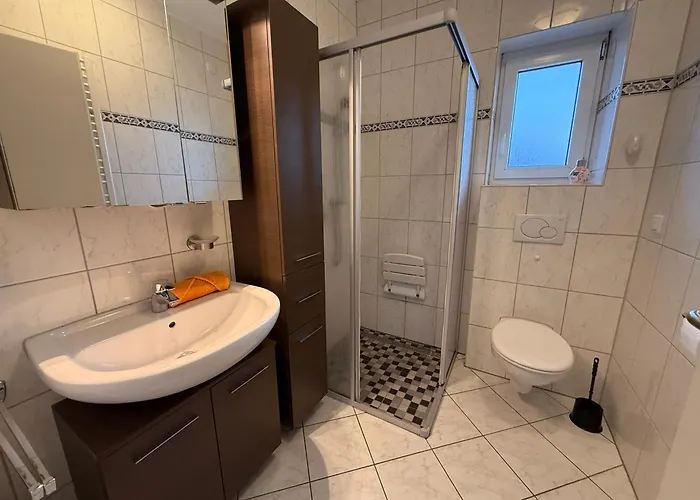 Landweg 15, 3 Apartamento